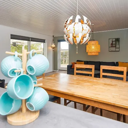 5 Person In Farvang-by Traum * Fårvang